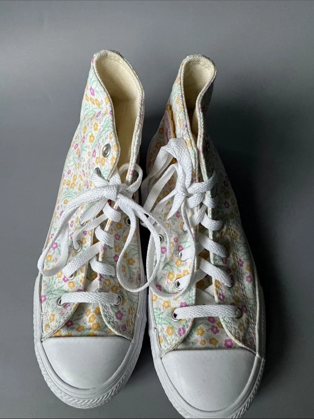 Converse Chuck Taylor All Star Hi Ditsy Floral White Pink Gold Junior Size 5